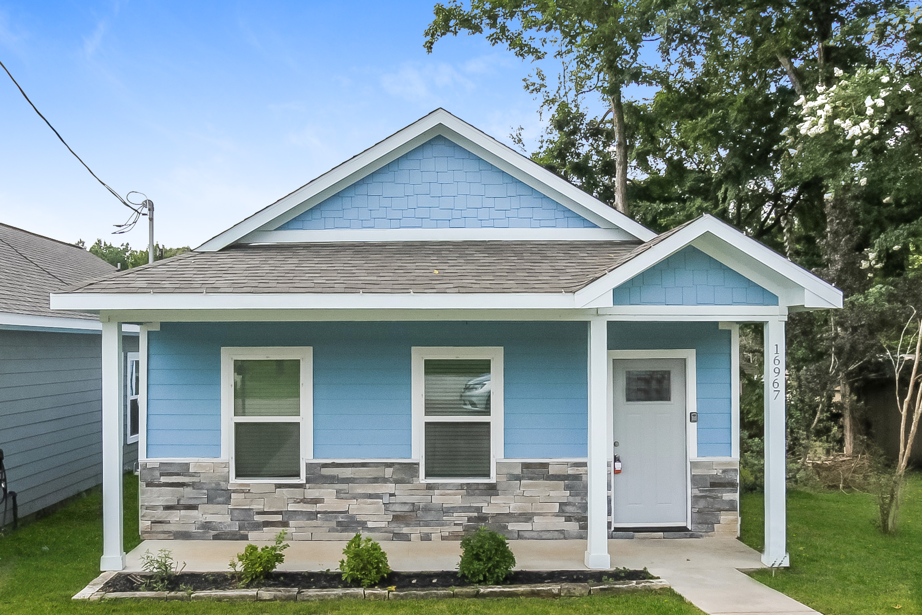 16967 W IVANHOE MONTGOMERY, TX 77316